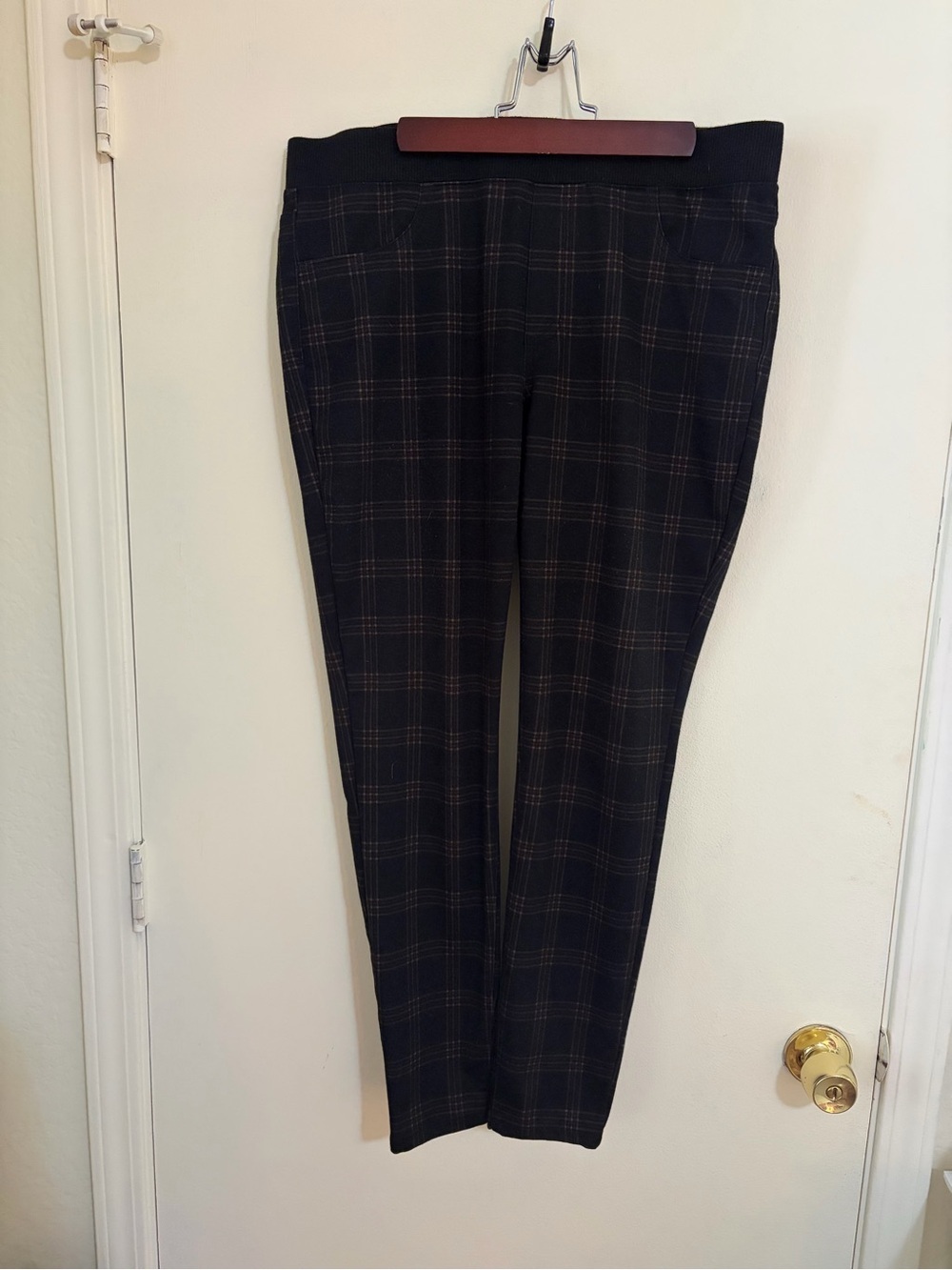 No Boundaries Black Plaid Women’s Dress Pants